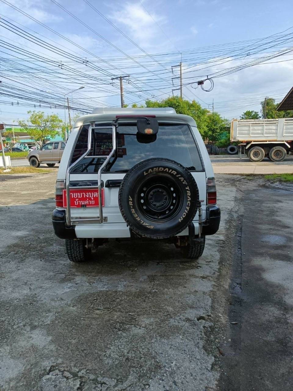 2001 Isuzu Grand Adventure 3.0 4WD สีขาว