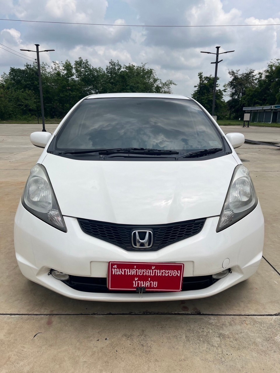 2010 Honda Jazz GE สีขาว