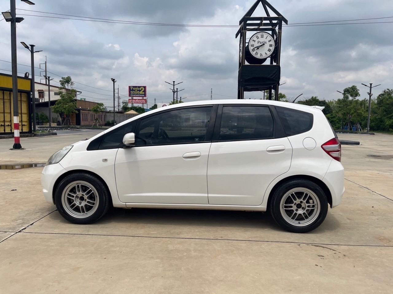 2010 Honda Jazz GE สีขาว