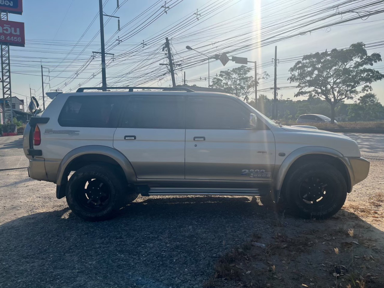 2006 Mitsubishi Strada G-Wagon สีขาว