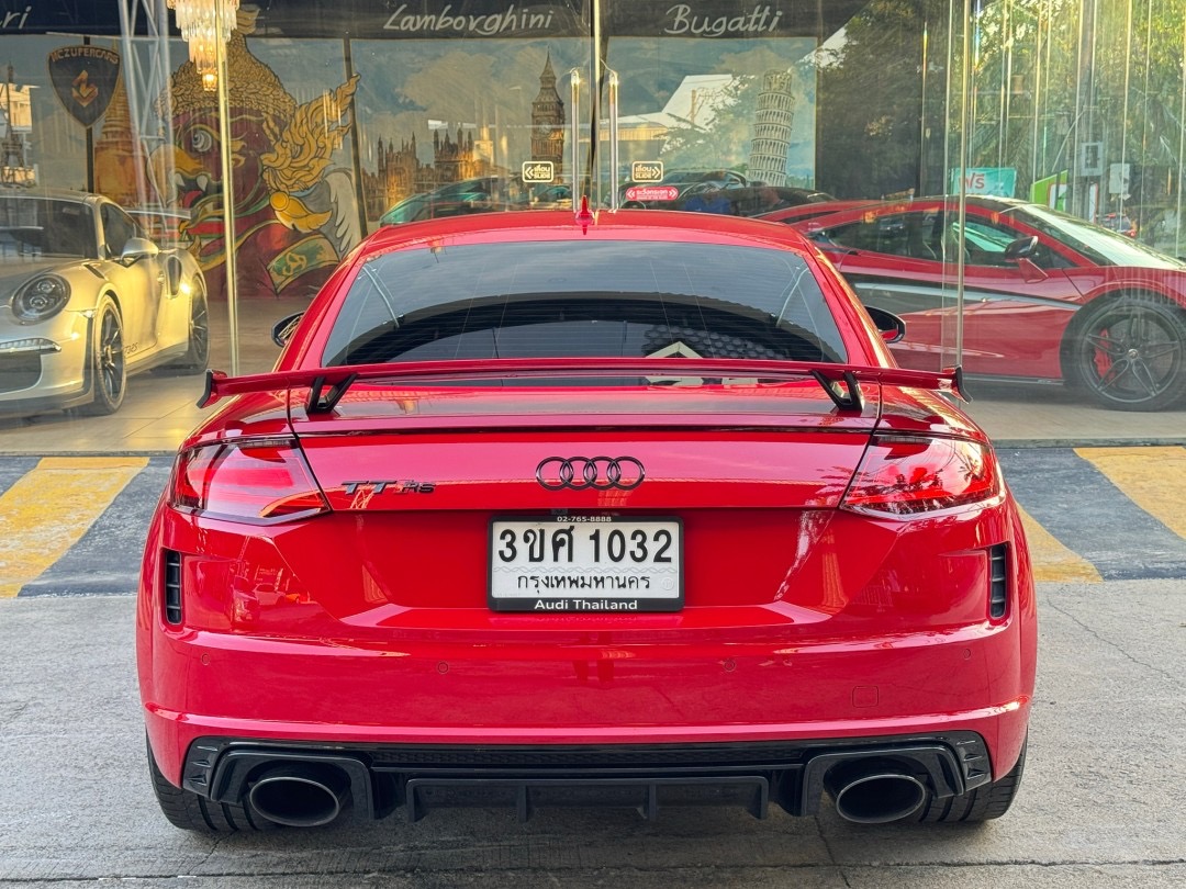 2020 Audi TTRS Quattro coupe สีแดง