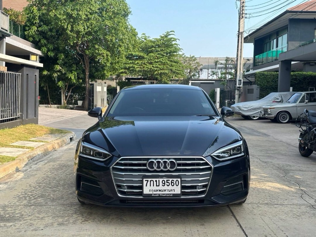 2018 Audi A5 SportBack 40TFSi สีดำ