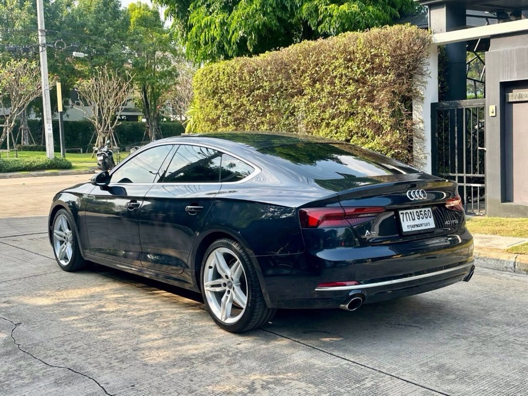 2018 Audi A5 SportBack 40TFSi สีดำ