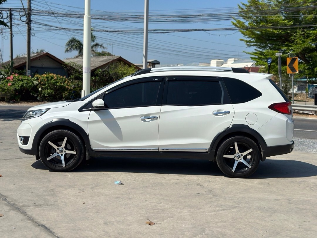 2016 Honda BR-V สีขาว