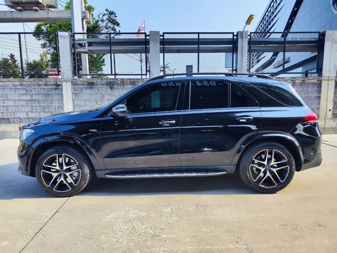 2023 Mercedes-Benz GLE 53 AMG สีดำ