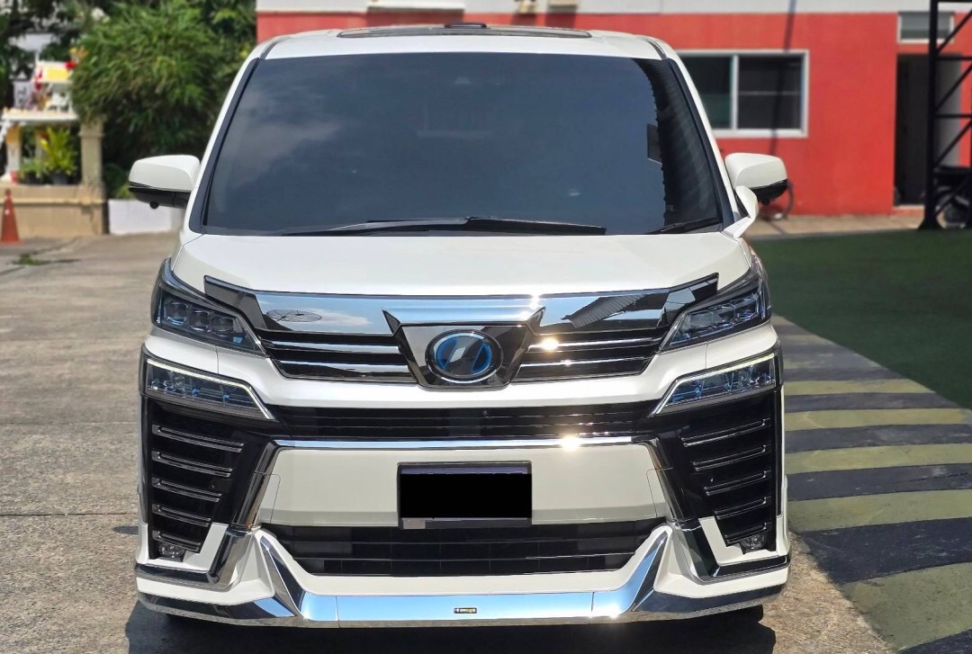 2018 Toyota Vellfire สีขาว