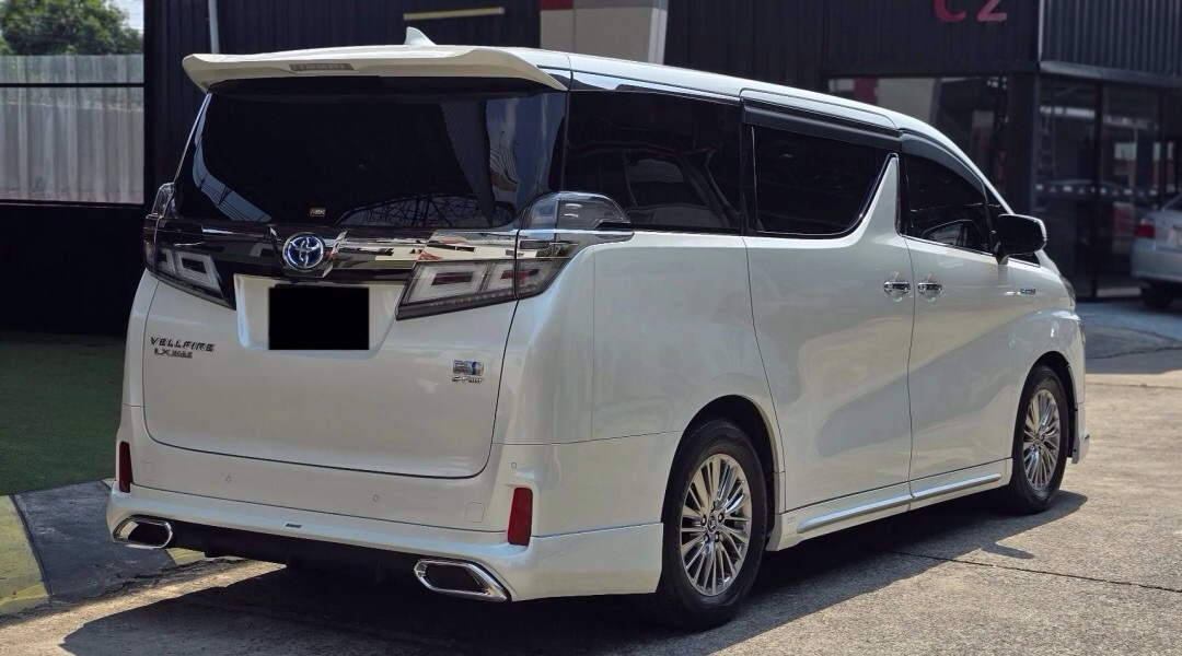 2018 Toyota Vellfire สีขาว