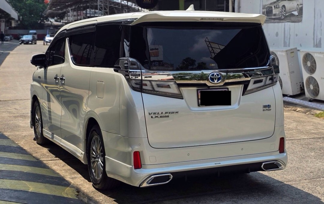 2018 Toyota Vellfire สีขาว