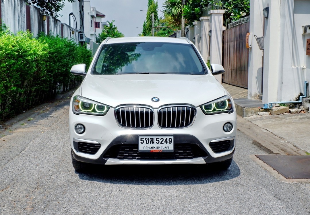 2017 BMW X1 F48 สีขาว