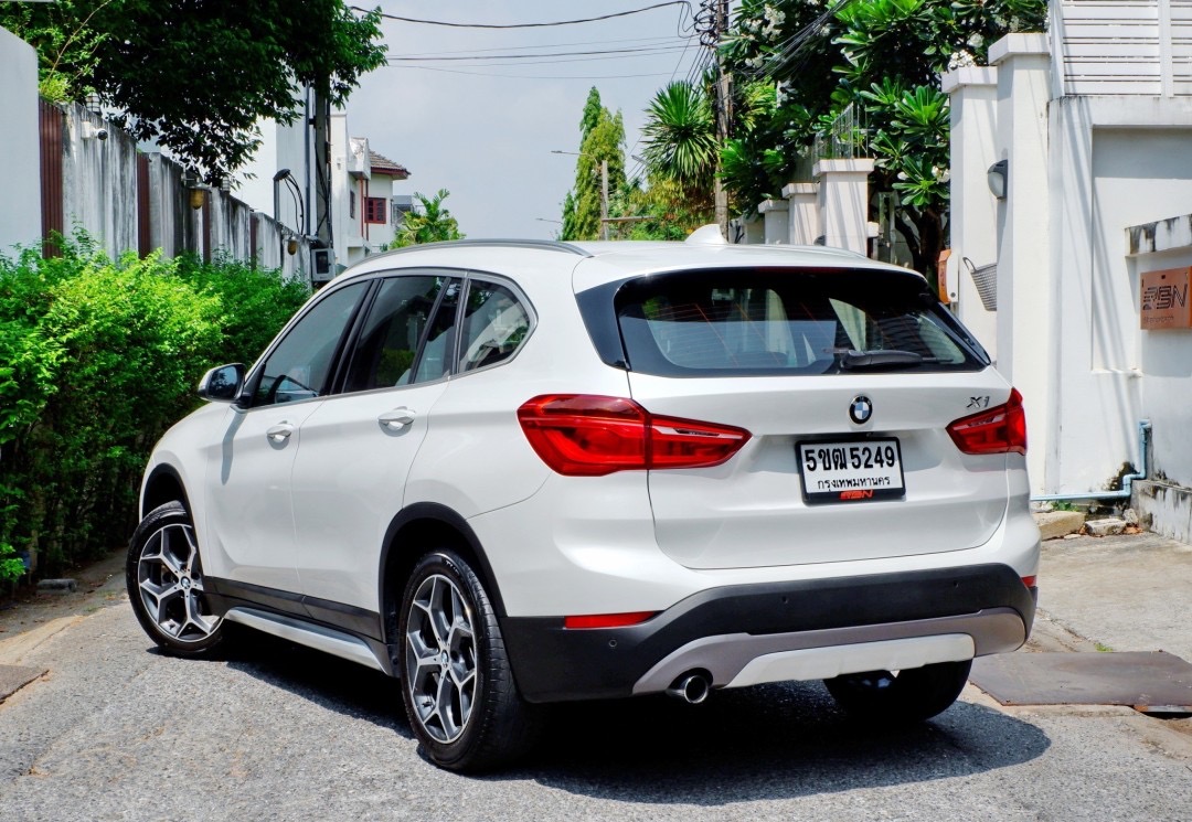 2017 BMW X1 F48 สีขาว