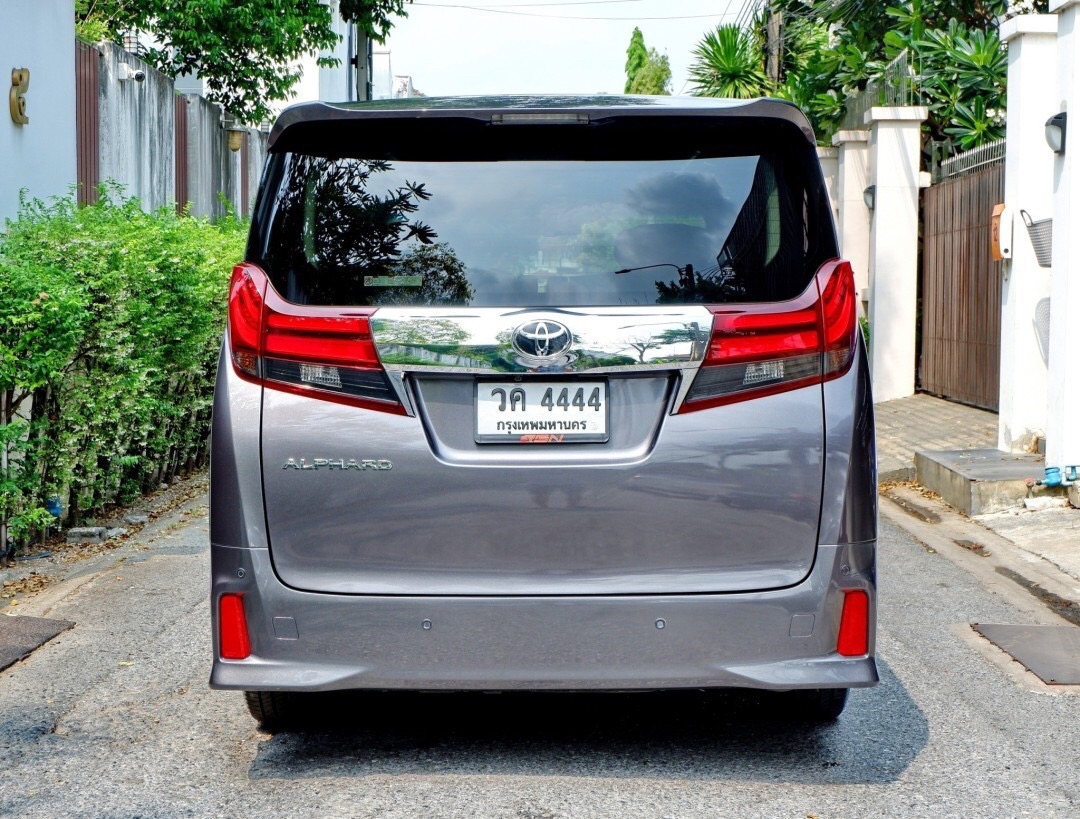 2015 Toyota Alphard สีเทา