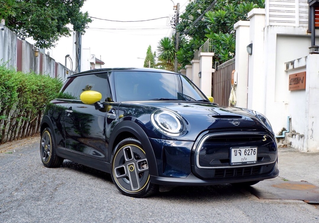 2022 Mini Cooper (Hatch) Look3 F55 (5 ประตู) สีน้ำเงิน