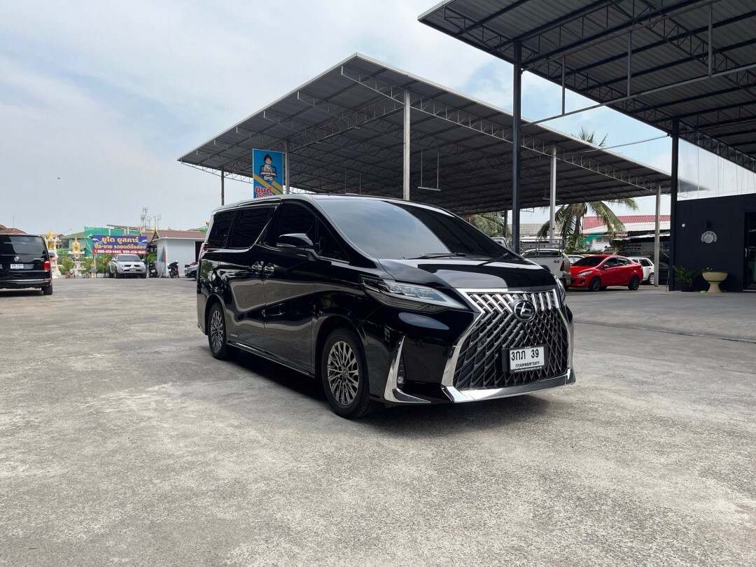 2020 Lexus LM300h Executive 4 Seats สีดำ