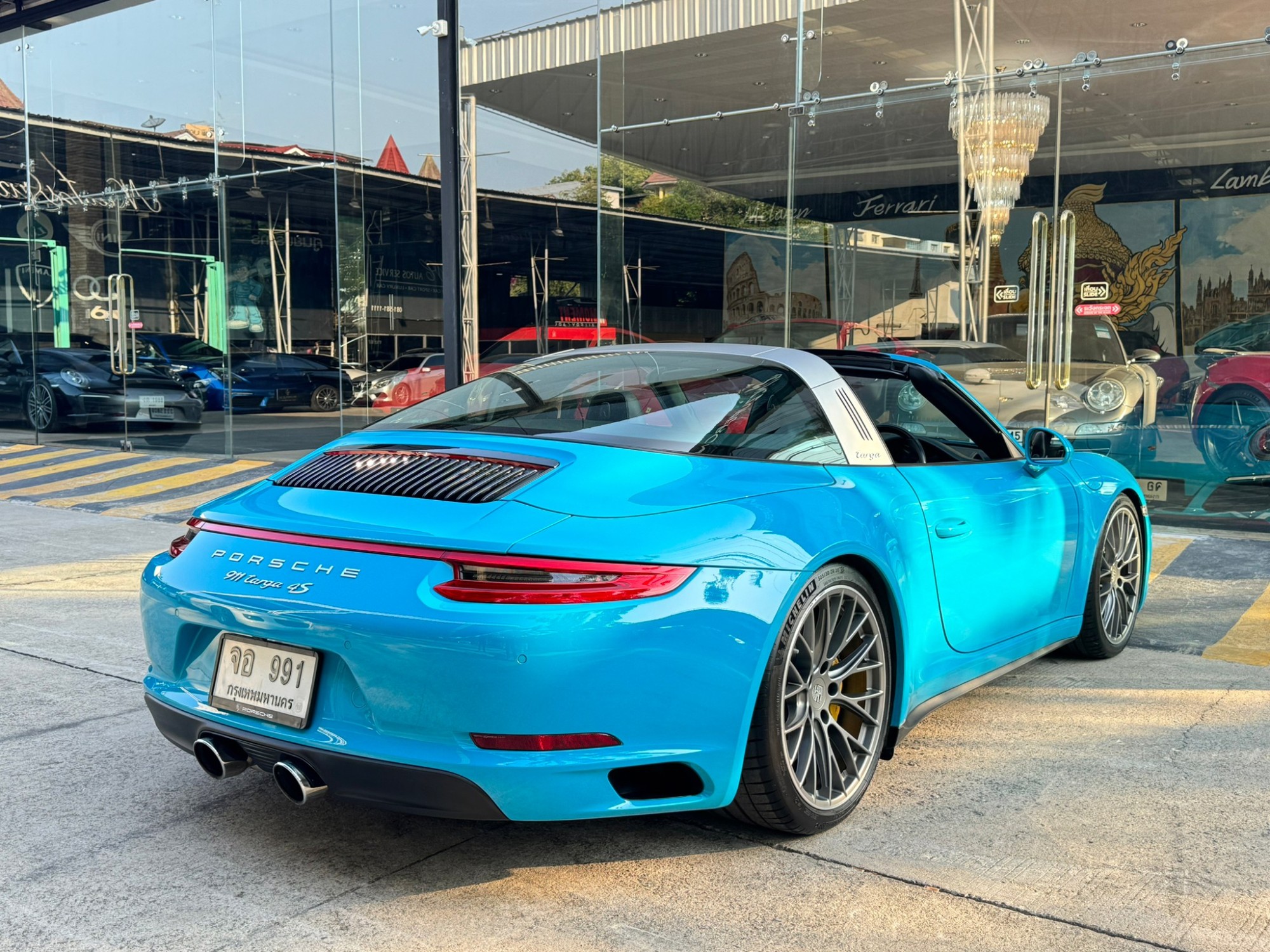 2017 Porsche Carera 991.2 Targa 4S สีฟ้า