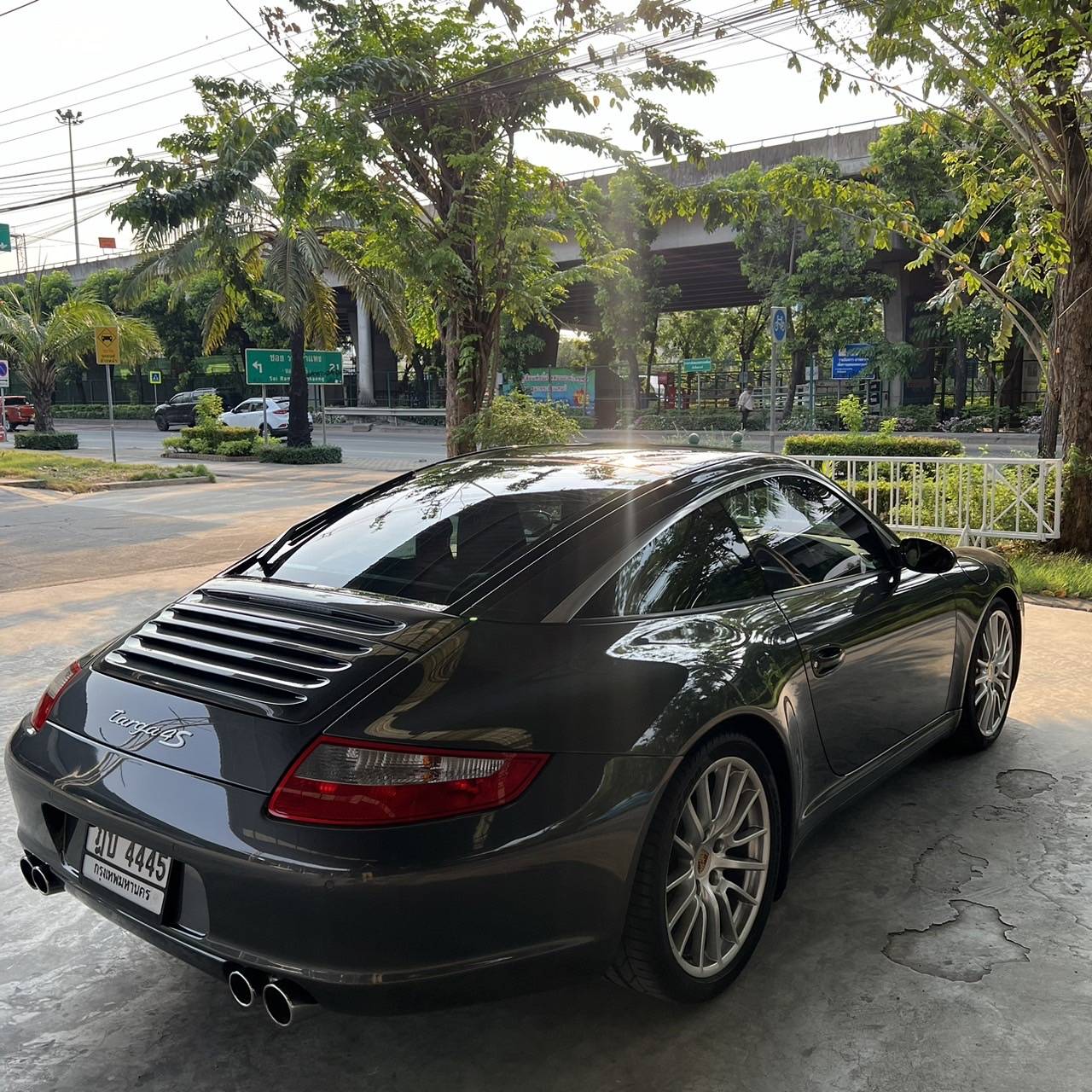 2007 Porsche 997 TARGA 4S สีเทา