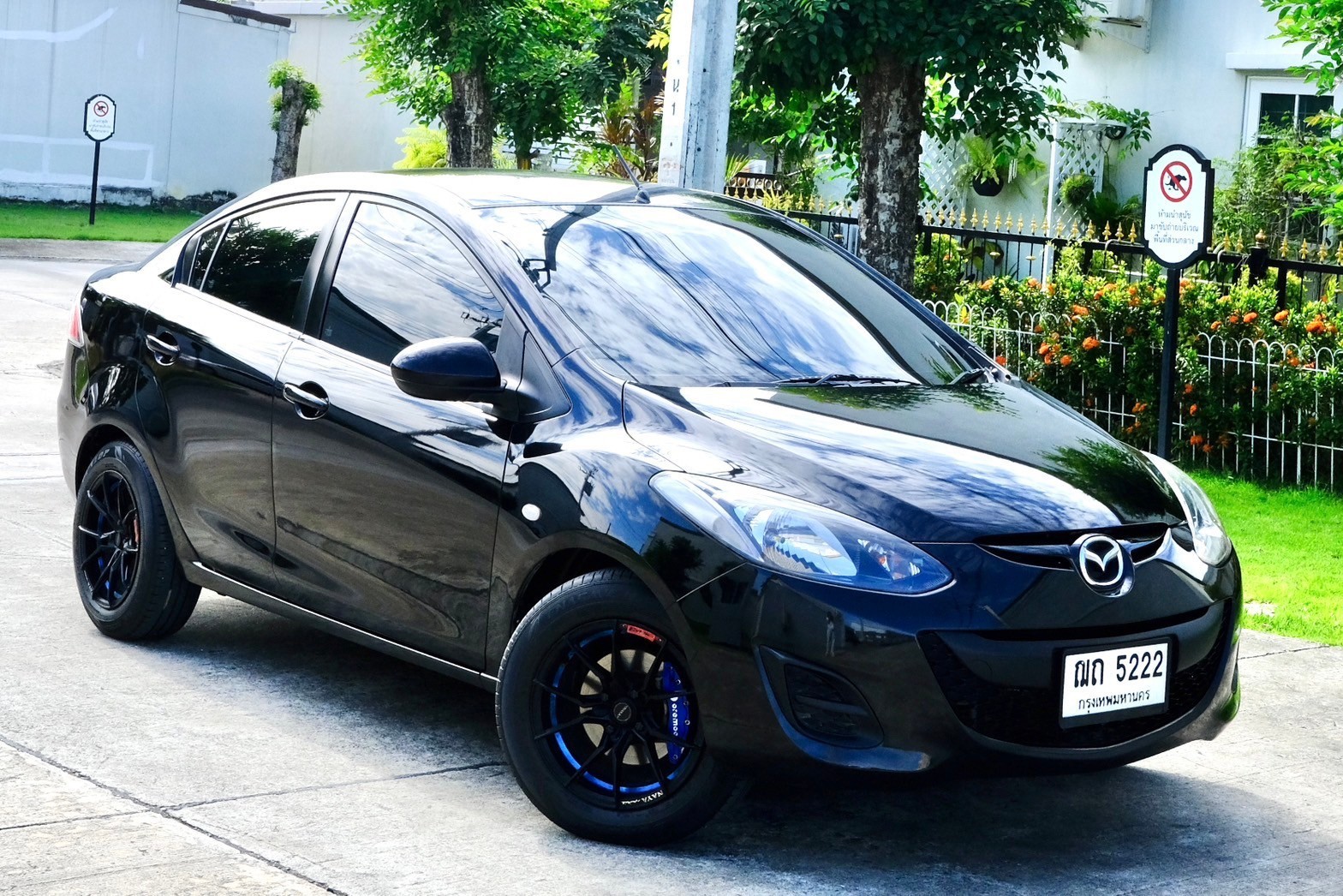 Mazda2 Groove 1.5 ปี2010 auto