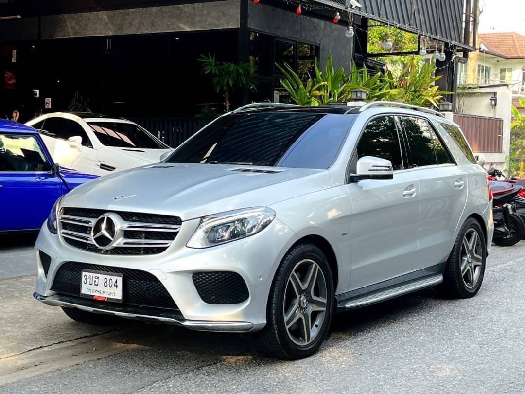 2017 Mercedes-Benz GLE-Class GLE500 สีเงิน