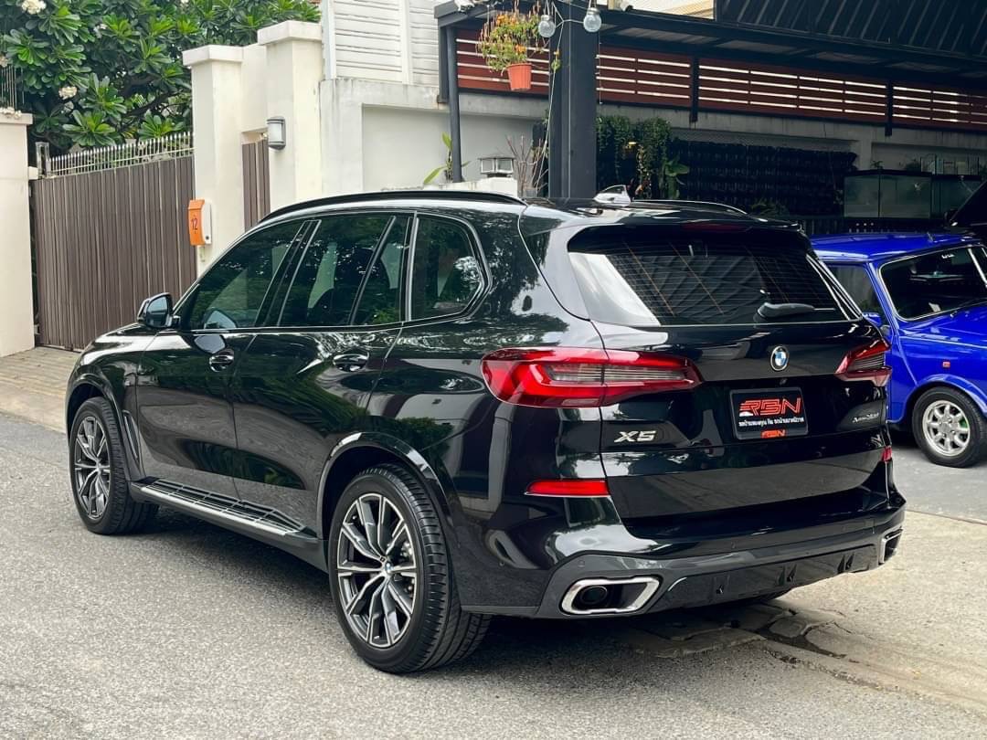 2020 BMW X5 G05 สีดำ