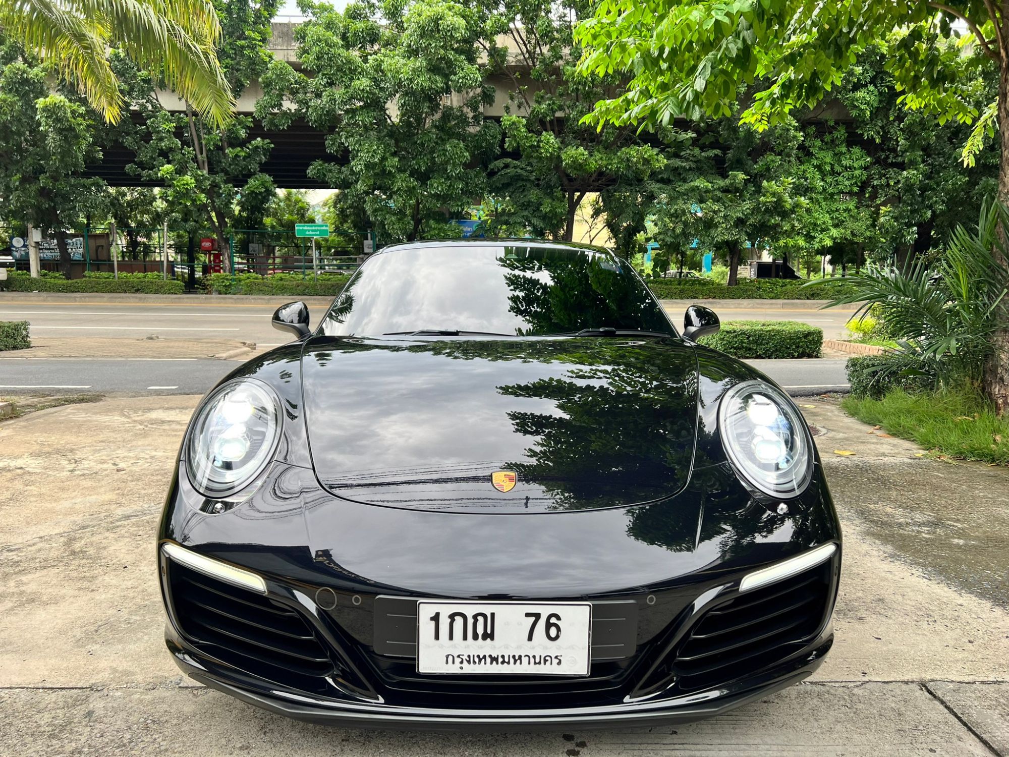 2017 Porsche Carrera 991.2 Coupe สีดำ