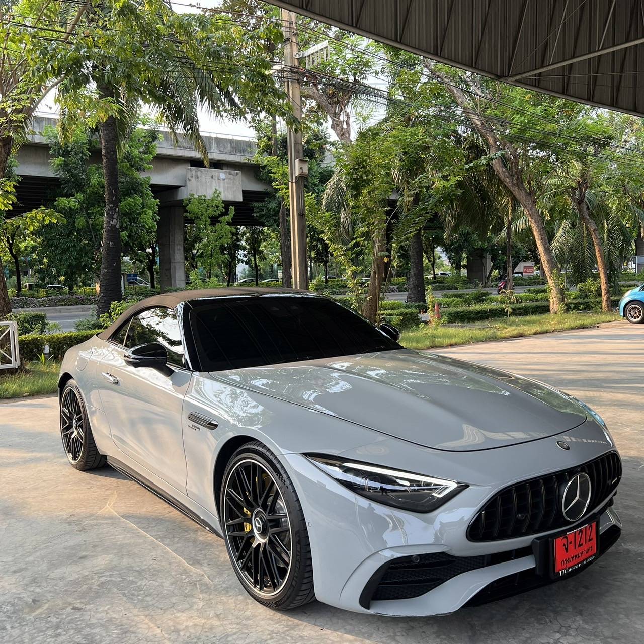 2023 Mercedes-Benz SL43 AMG night package สีเทา