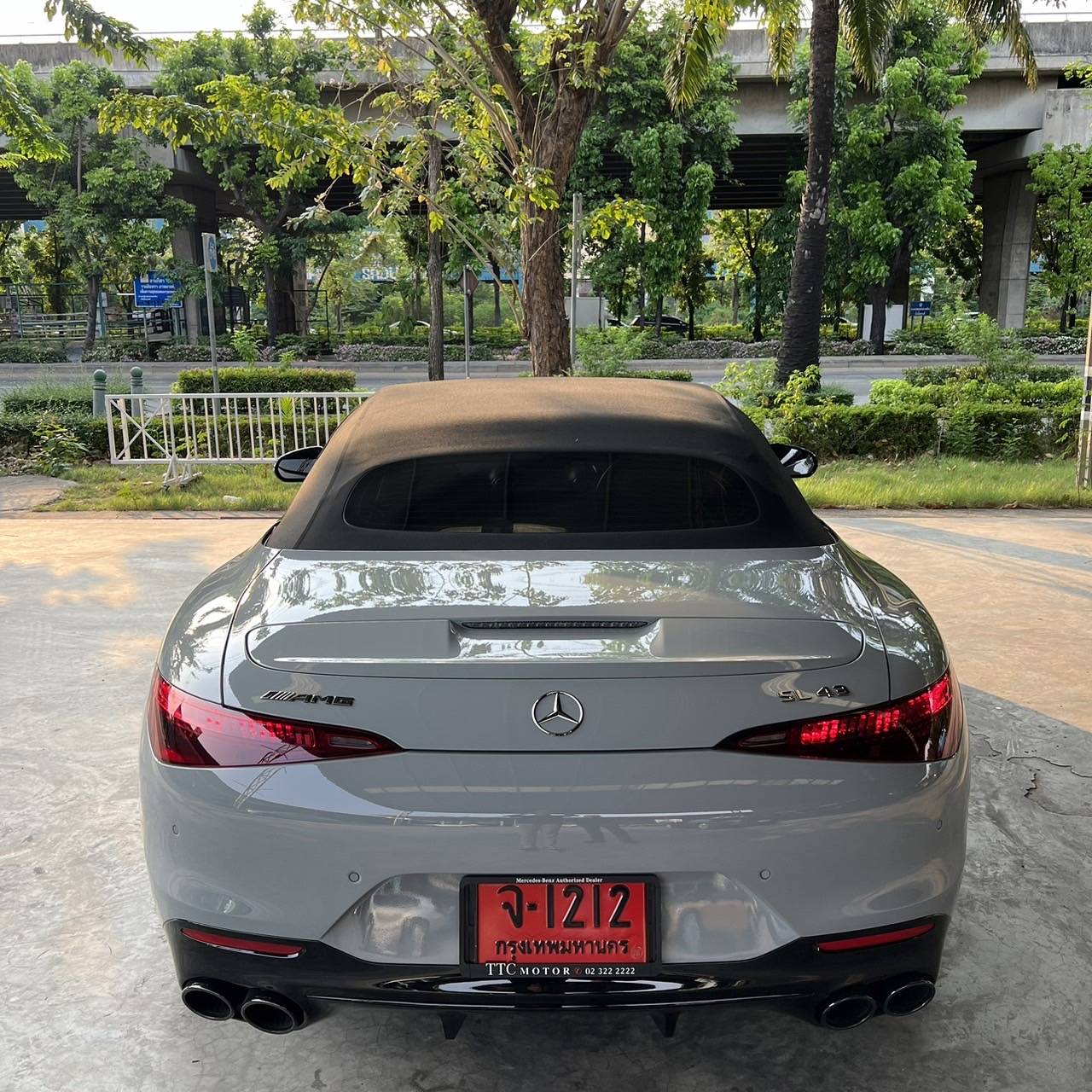 2023 Mercedes-Benz SL43 AMG night package สีเทา