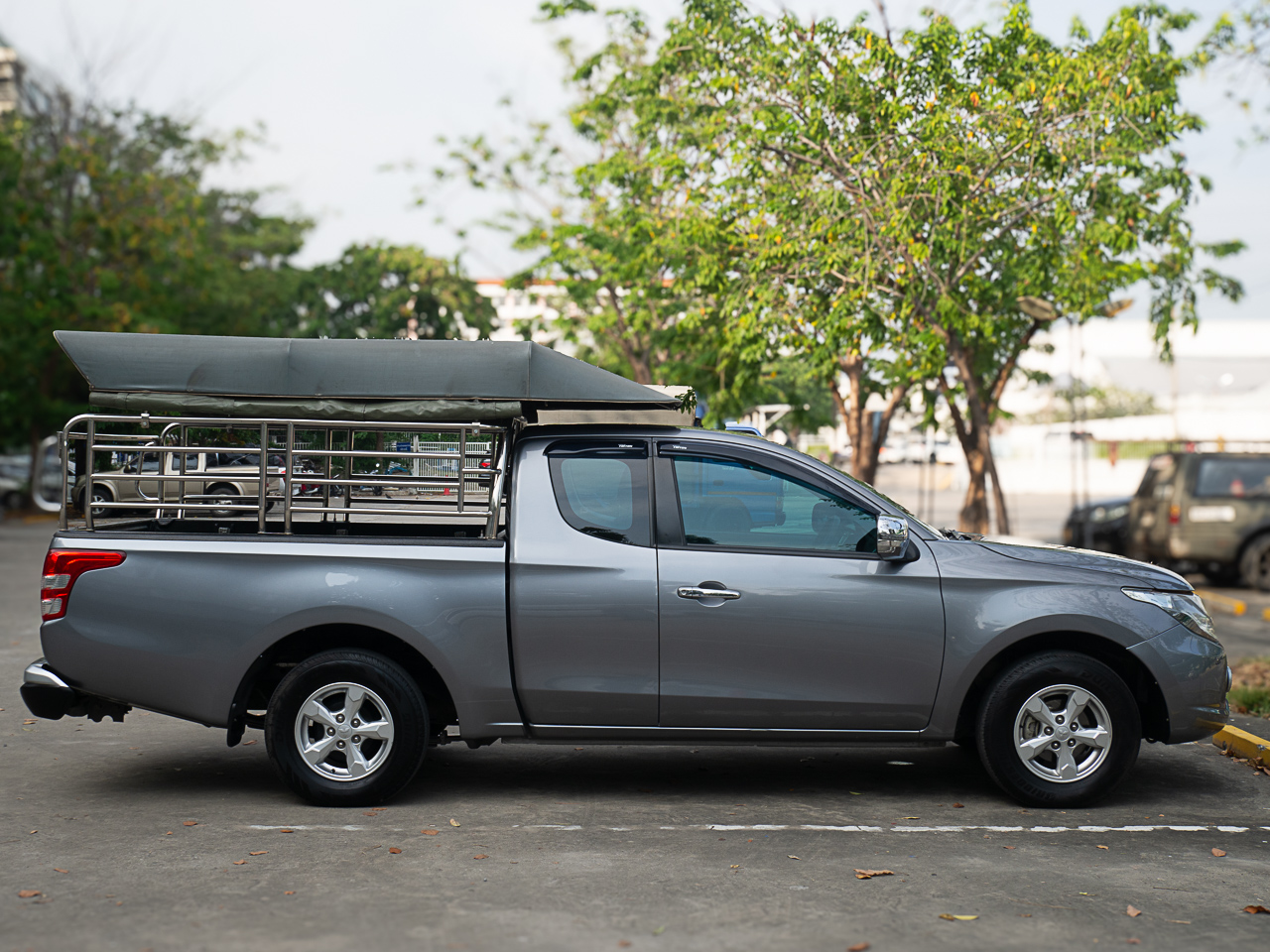 Mitsubishi Triton Mega cab