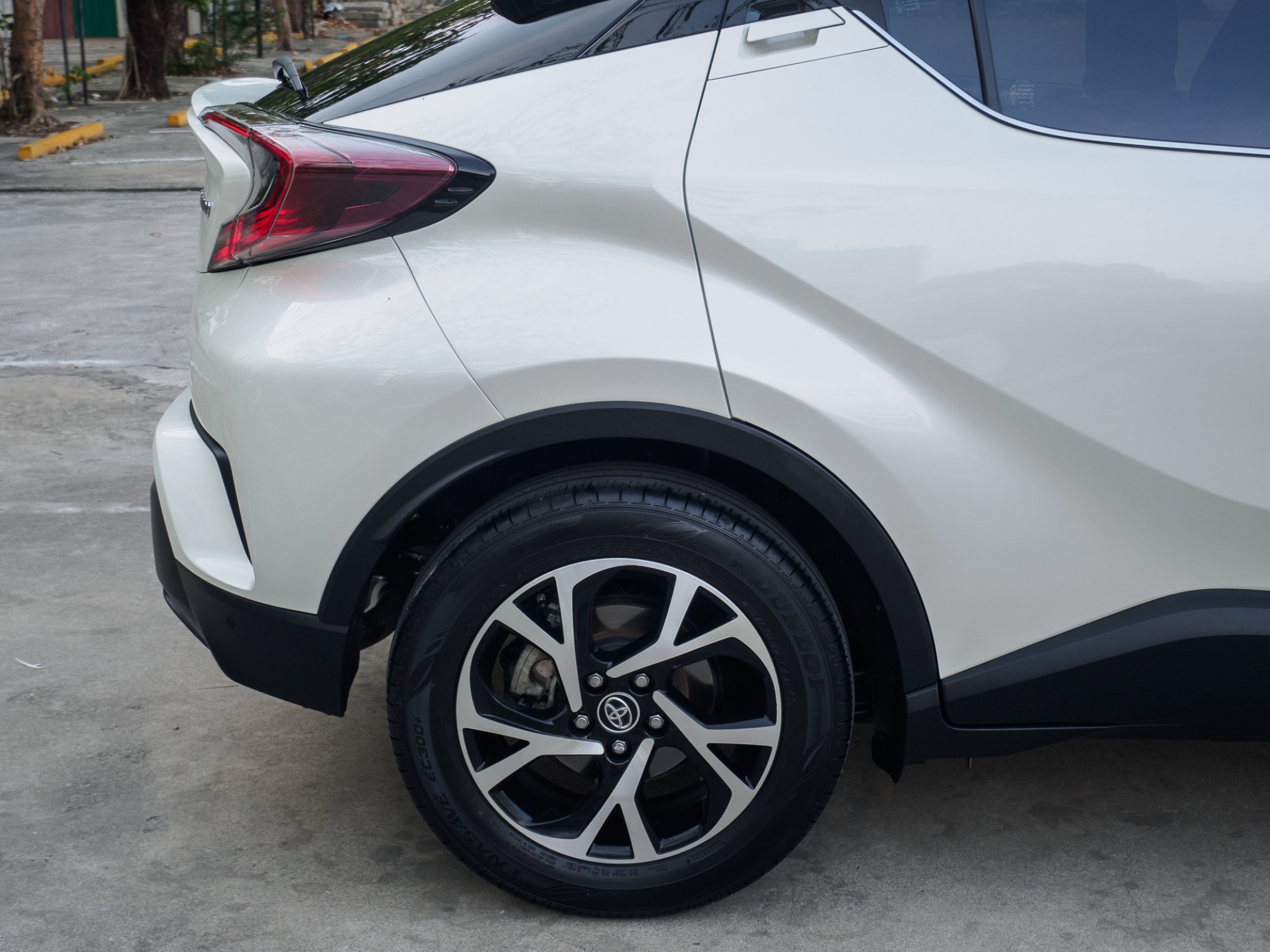 Toyota C-HR 1.8 HYBRID