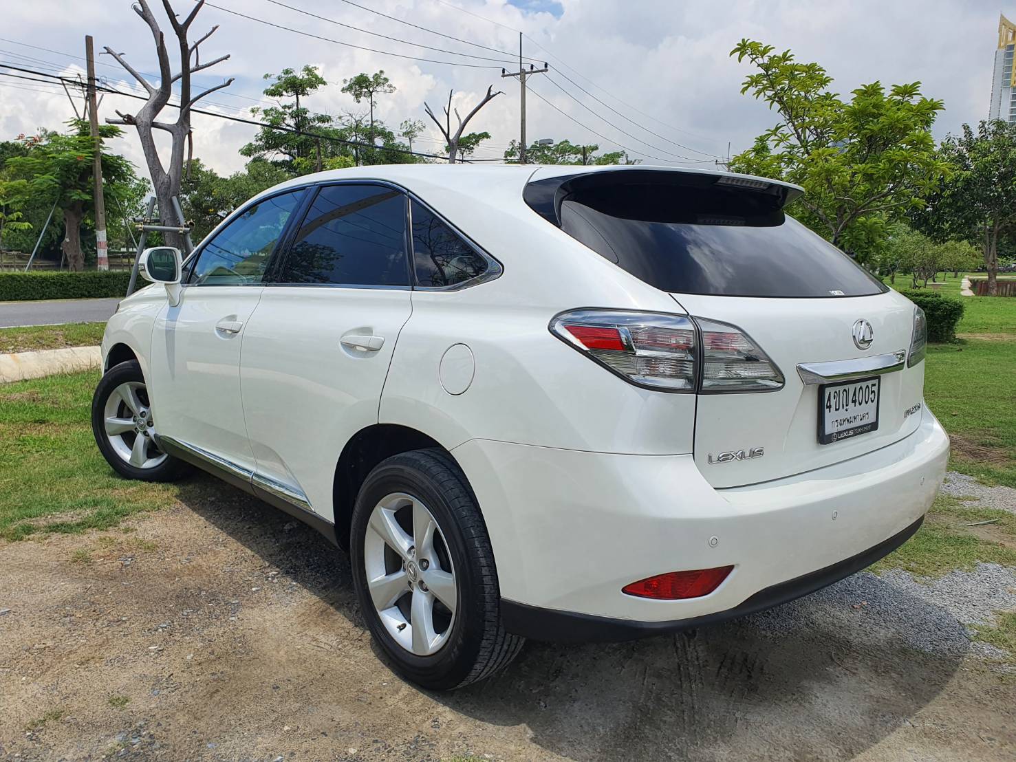 LEXUS RX270 ปี 2010 สีขาว รถมือ 1ออกห้าง สวยสุดๆ