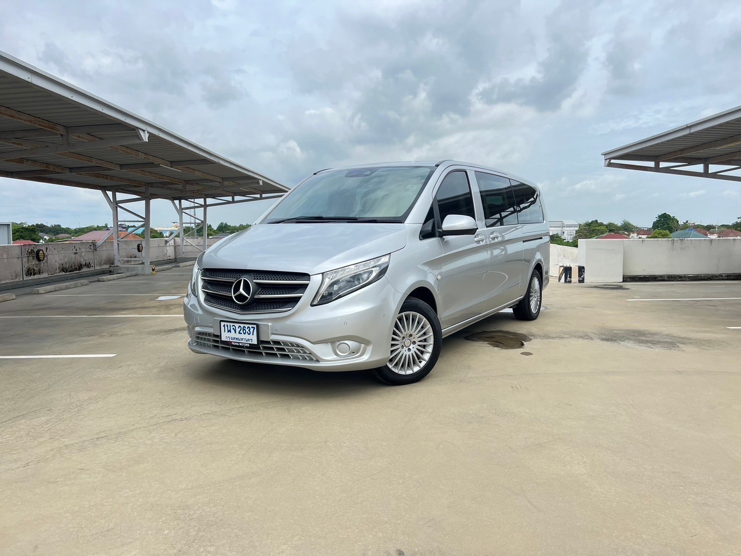 2017 Mercedes-Benz V-Class W447 สีเงิน