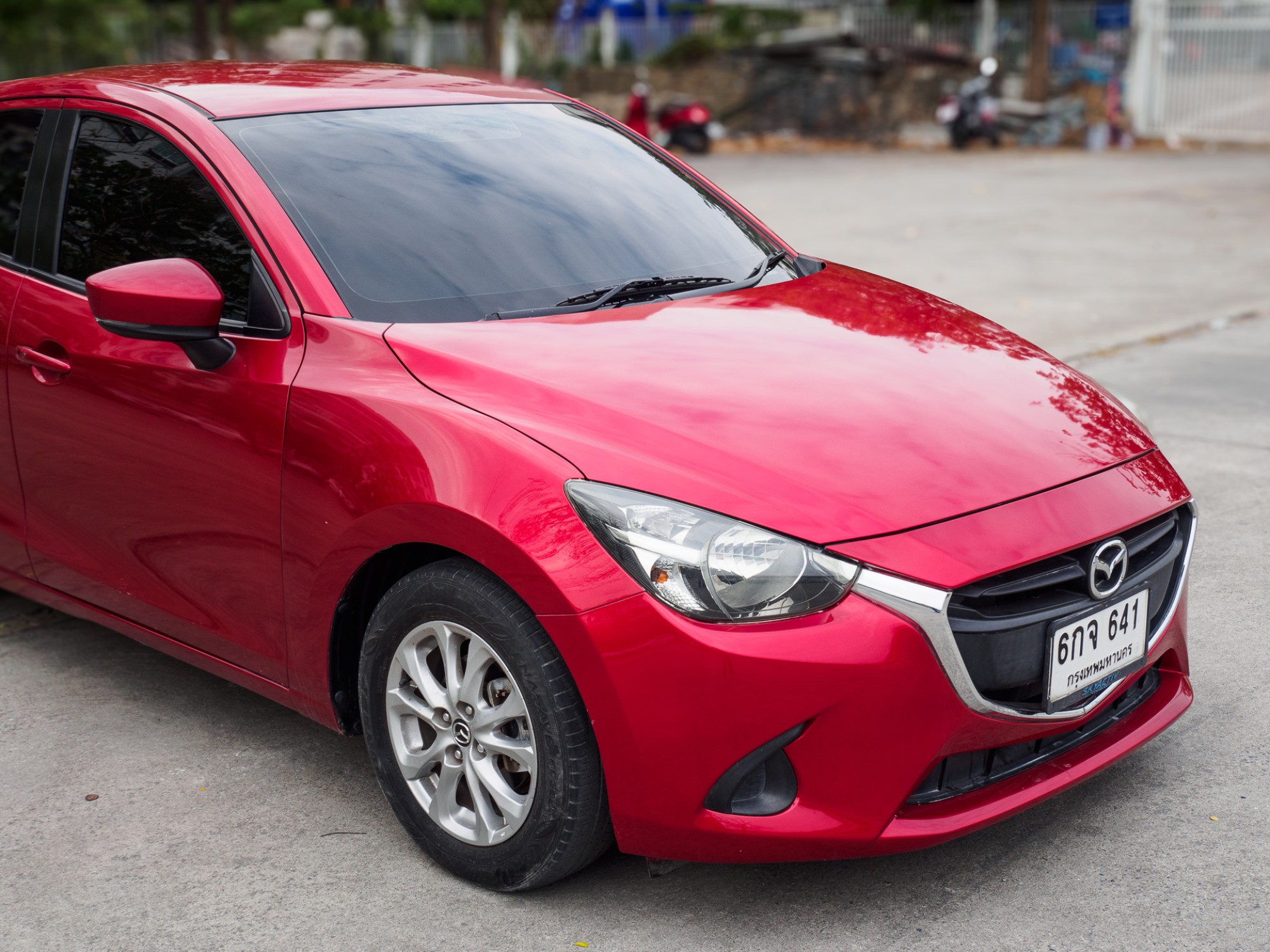 Mazda 2 Sky 1.3HIGH(4 ประตู)