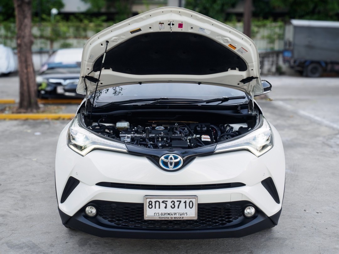 2019 Toyota C-HR สีขาว