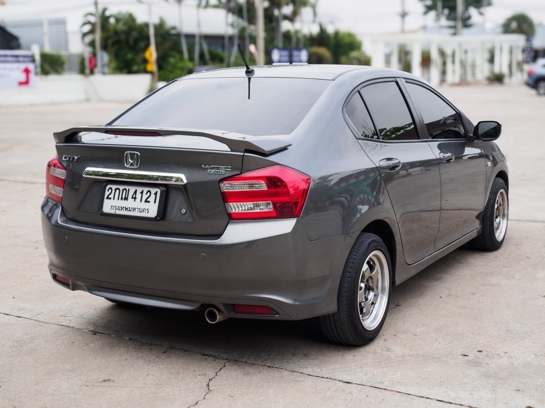 2013 Honda City สีเทา