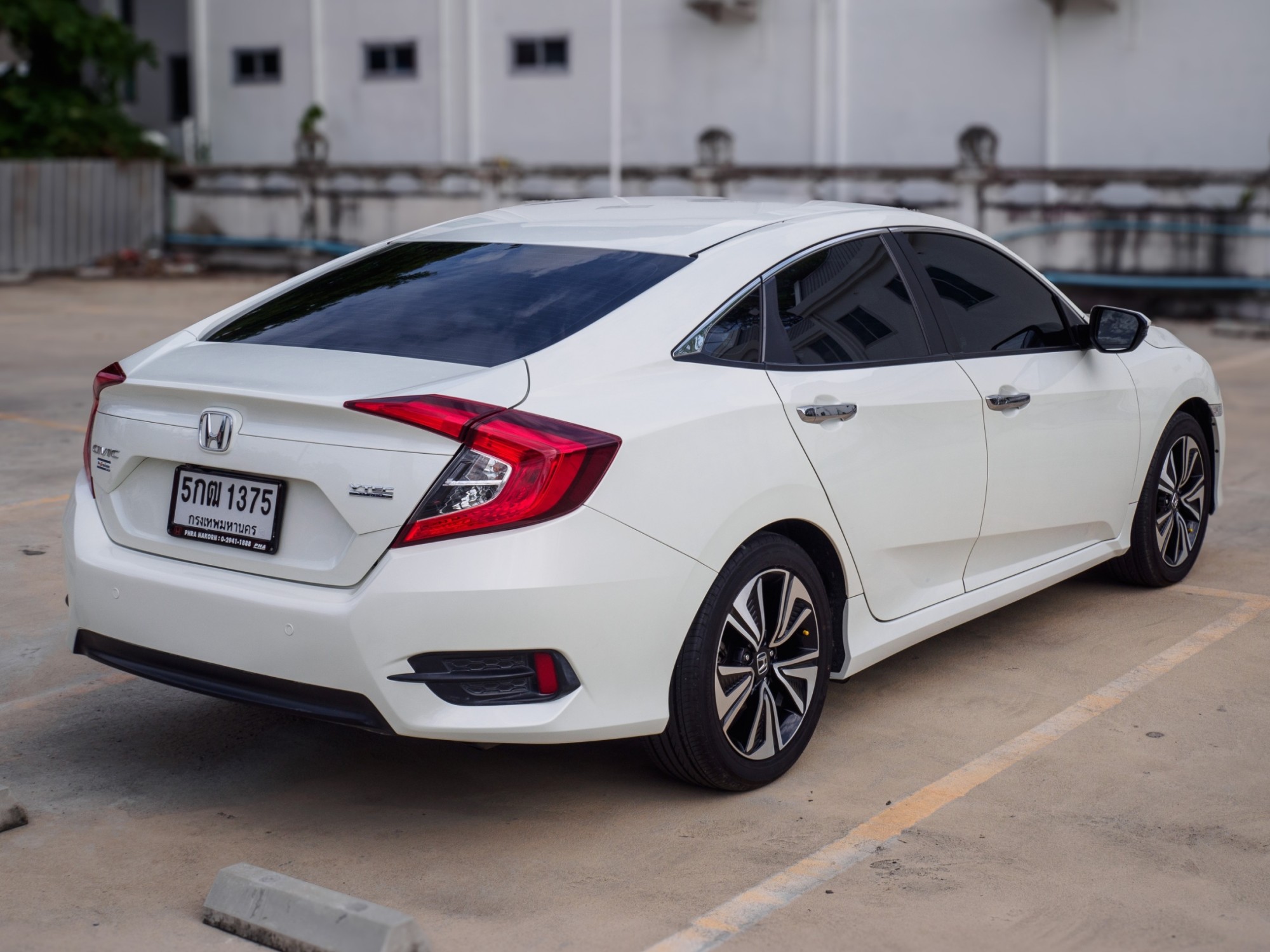 2016 Honda Civic Sedan สีขาว