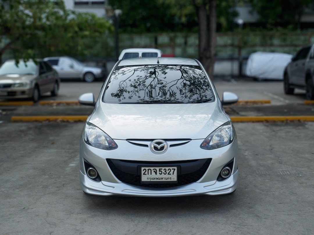 2013 Mazda 2 Elegance (4 ประตู) สีเงิน