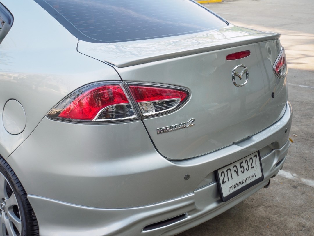 2013 Mazda 2 Elegance (4 ประตู) สีเงิน