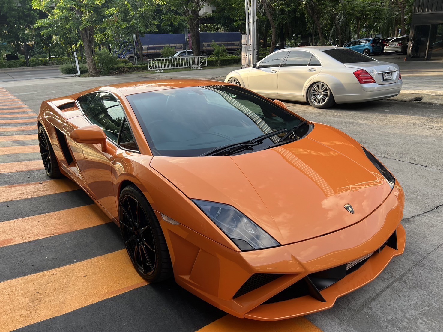 2013 Lamborghini Gallardo สีส้ม