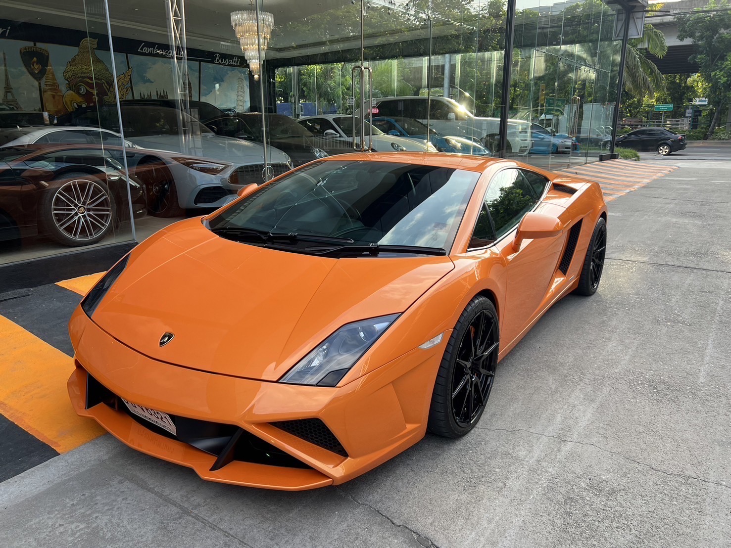 2013 Lamborghini Gallardo สีส้ม