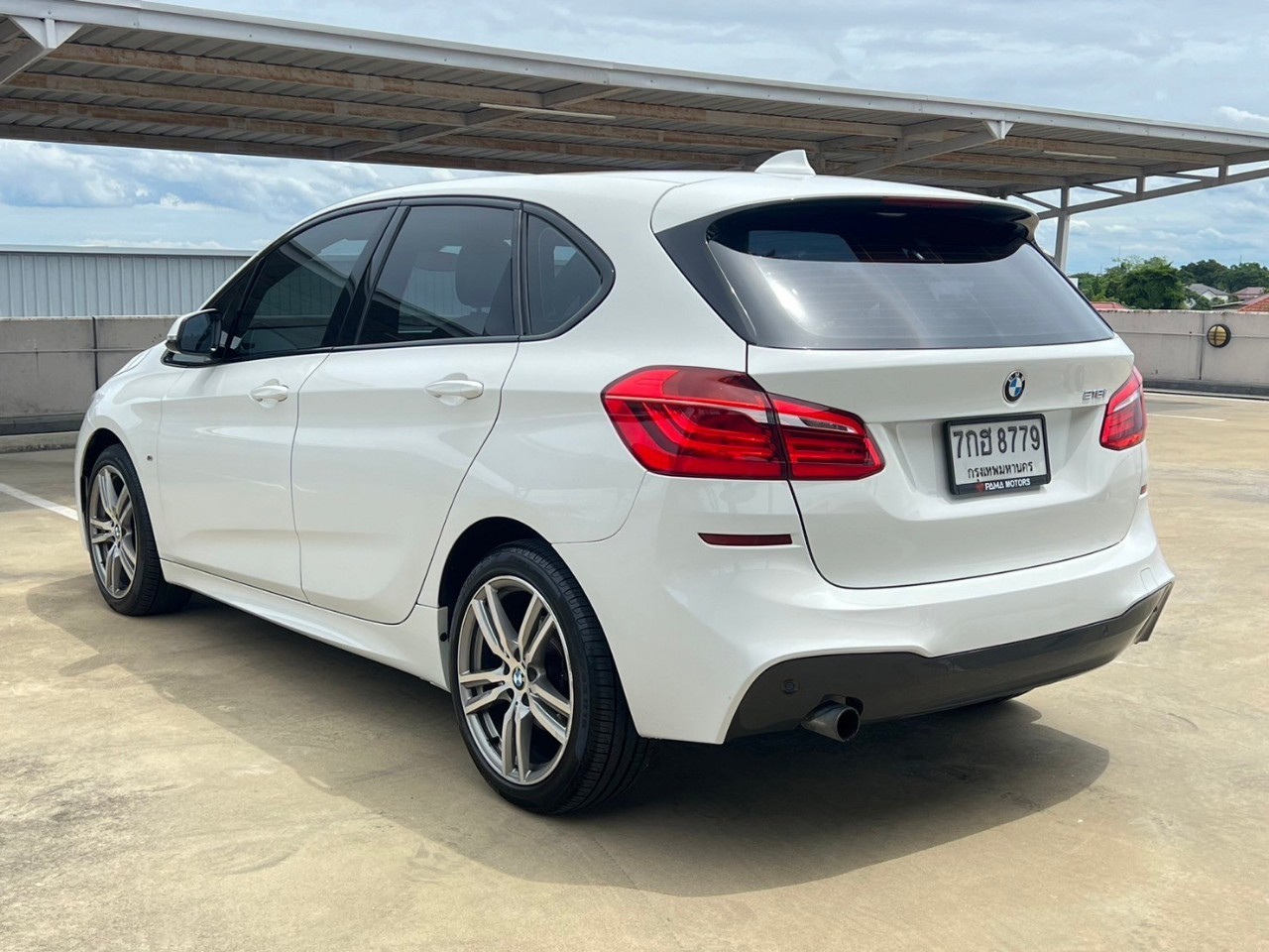 2018 BMW 2 Series F45 Active Tourer 218i สีขาว