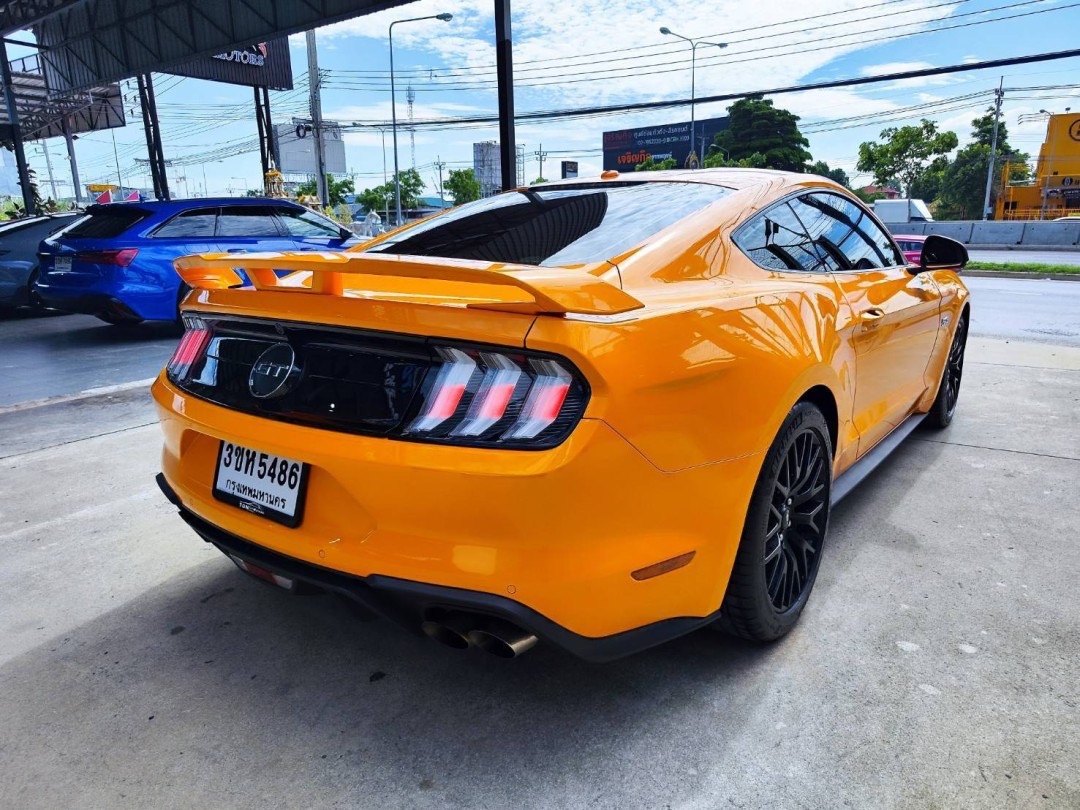 2019 Ford Mustang สีส้ม