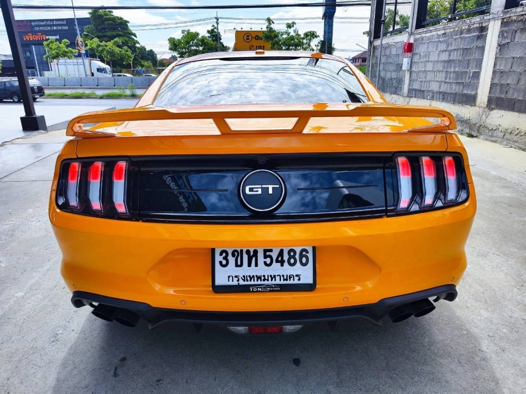 2019 Ford Mustang สีส้ม