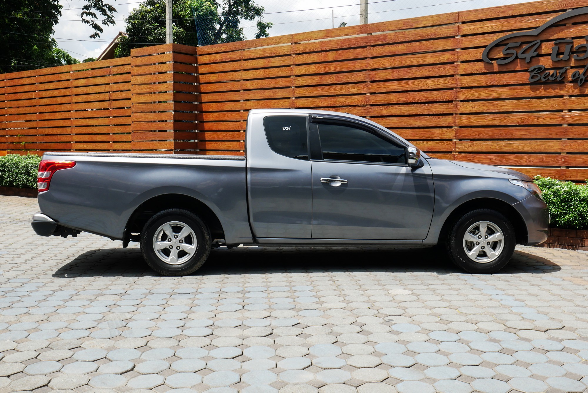 MITSUBISHI TRITON MEGACAB 2.5 GLX MTปี 2018 สีเทา