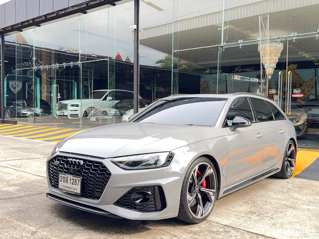 2023 Audi RS 4 Complitition V6 สีเทา