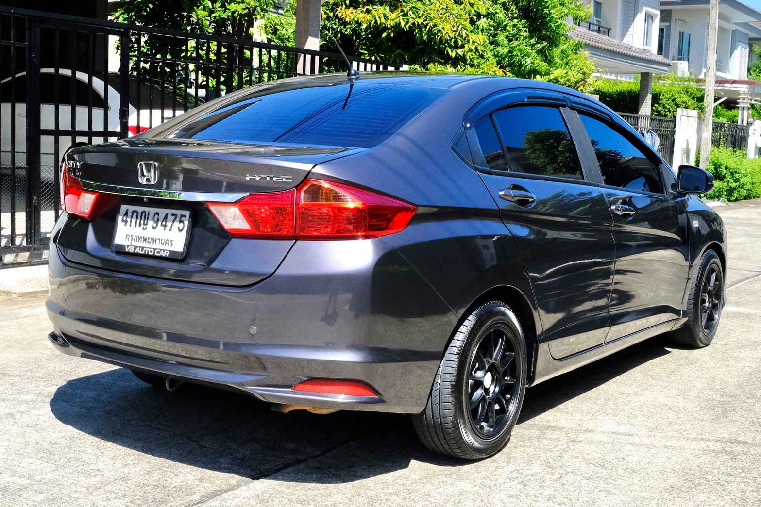 Honda City 1.5V เครื่องยนต์: เบนซิน เกียร์: ออโต้ ปี: 2015