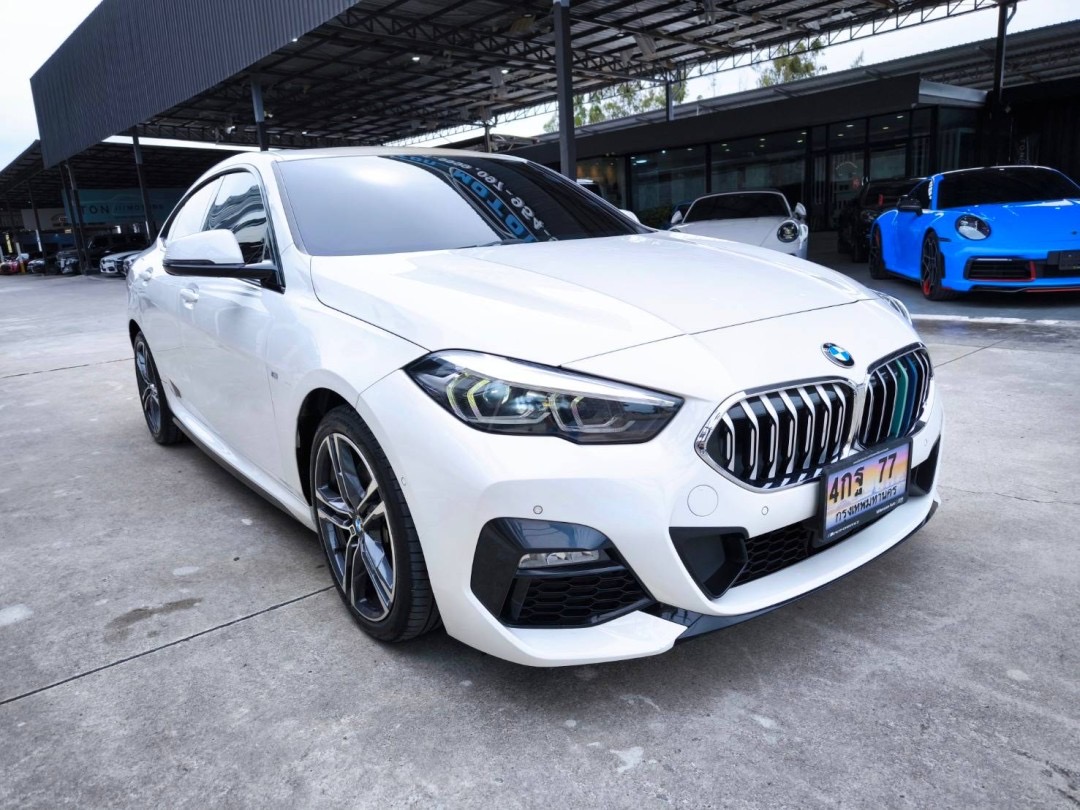 2023 BMW 220i Grand Coupe M SPORT สีขาว