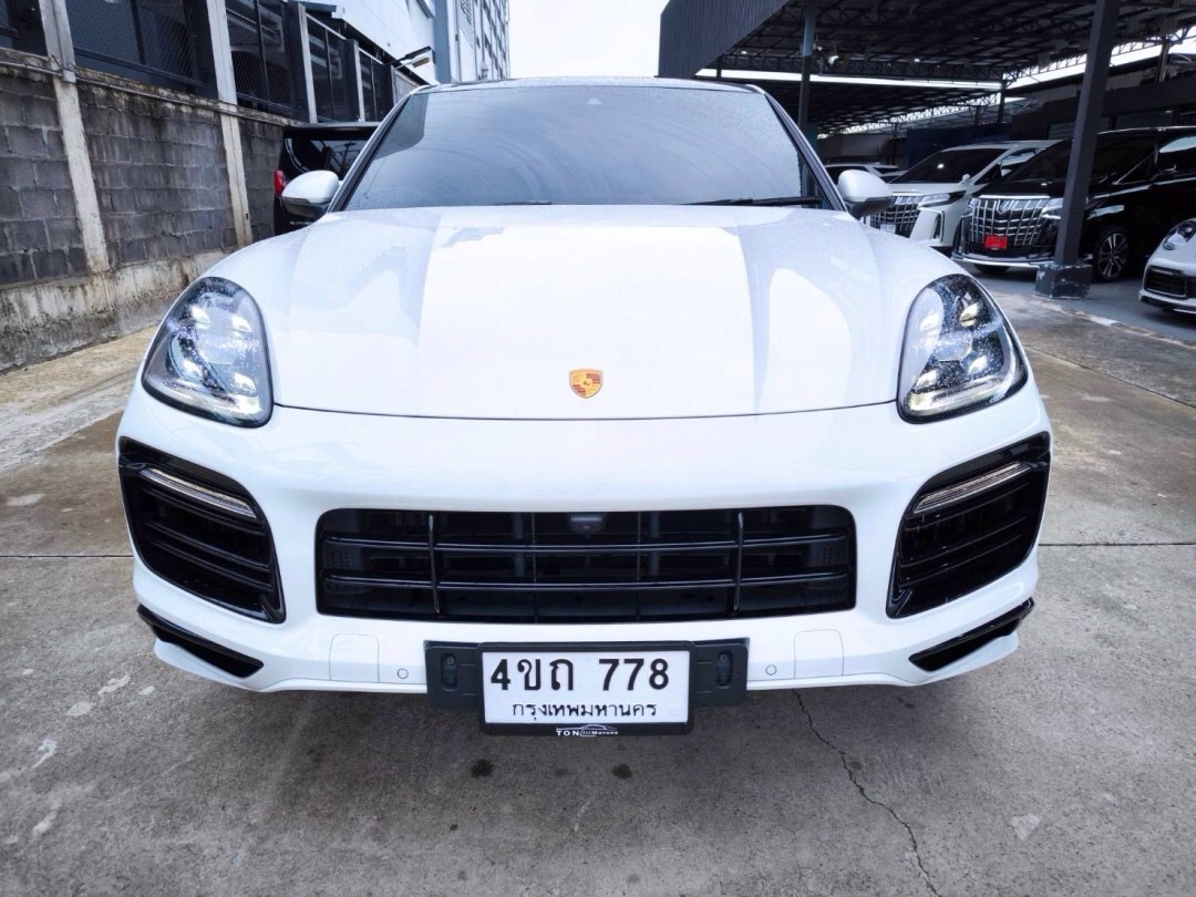 2021 Porsche Cayenne E-Hybrid สีขาว