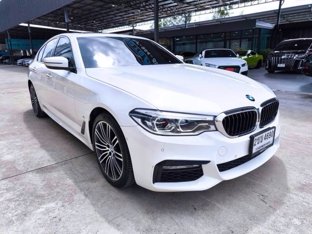 2021 BMW SERIES 530e 2.0 M SPORT สีขาว