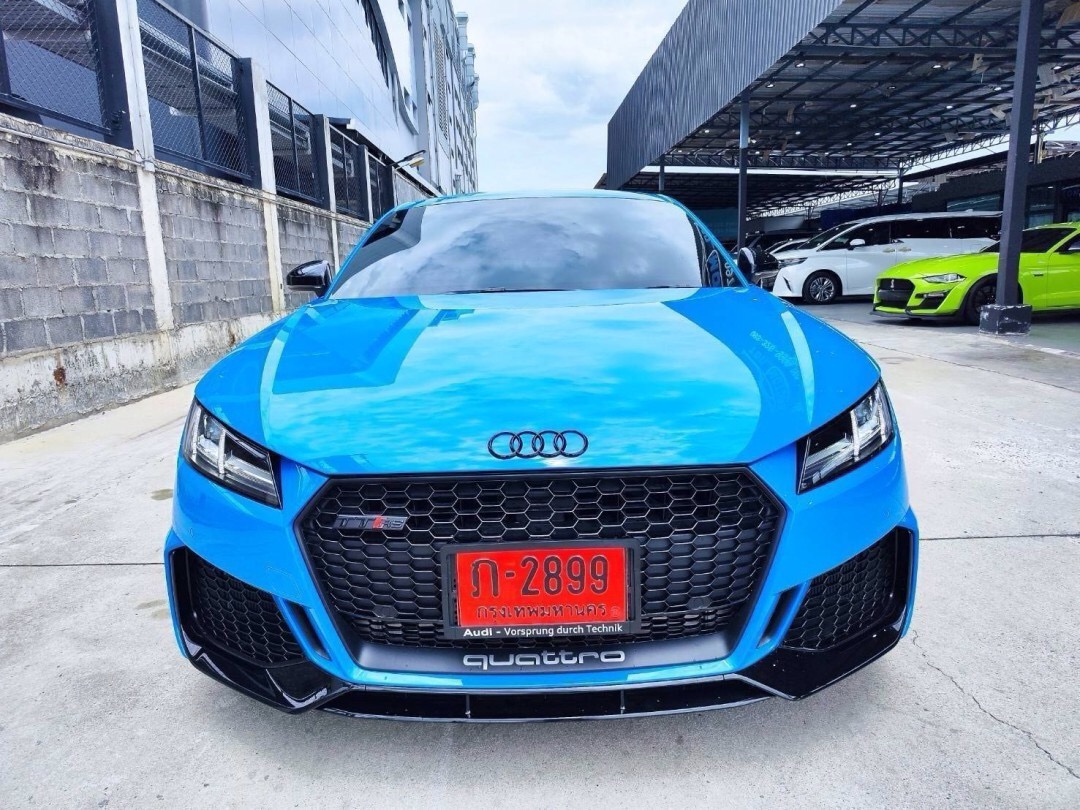 2022 Audi TT RS Coupe สีฟ้า