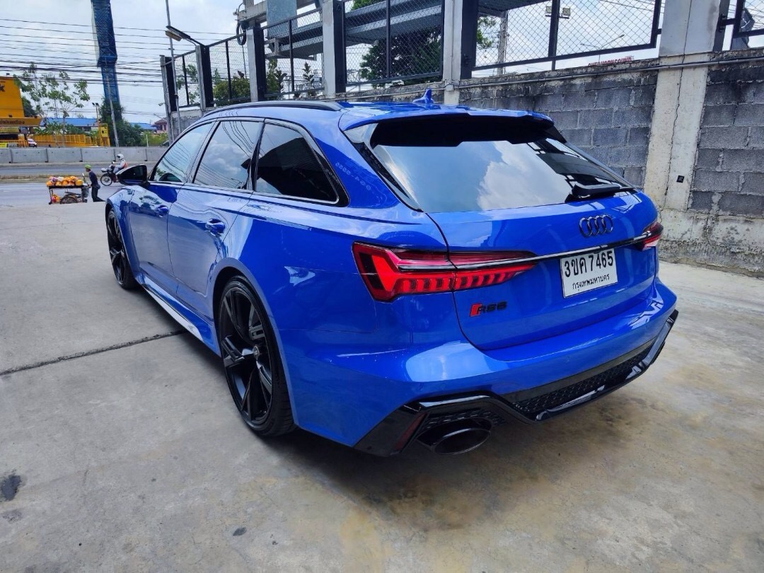 2021 Audi RS 6 Avant V8 4.0 Bi-Turbo สีน้ำเงิน