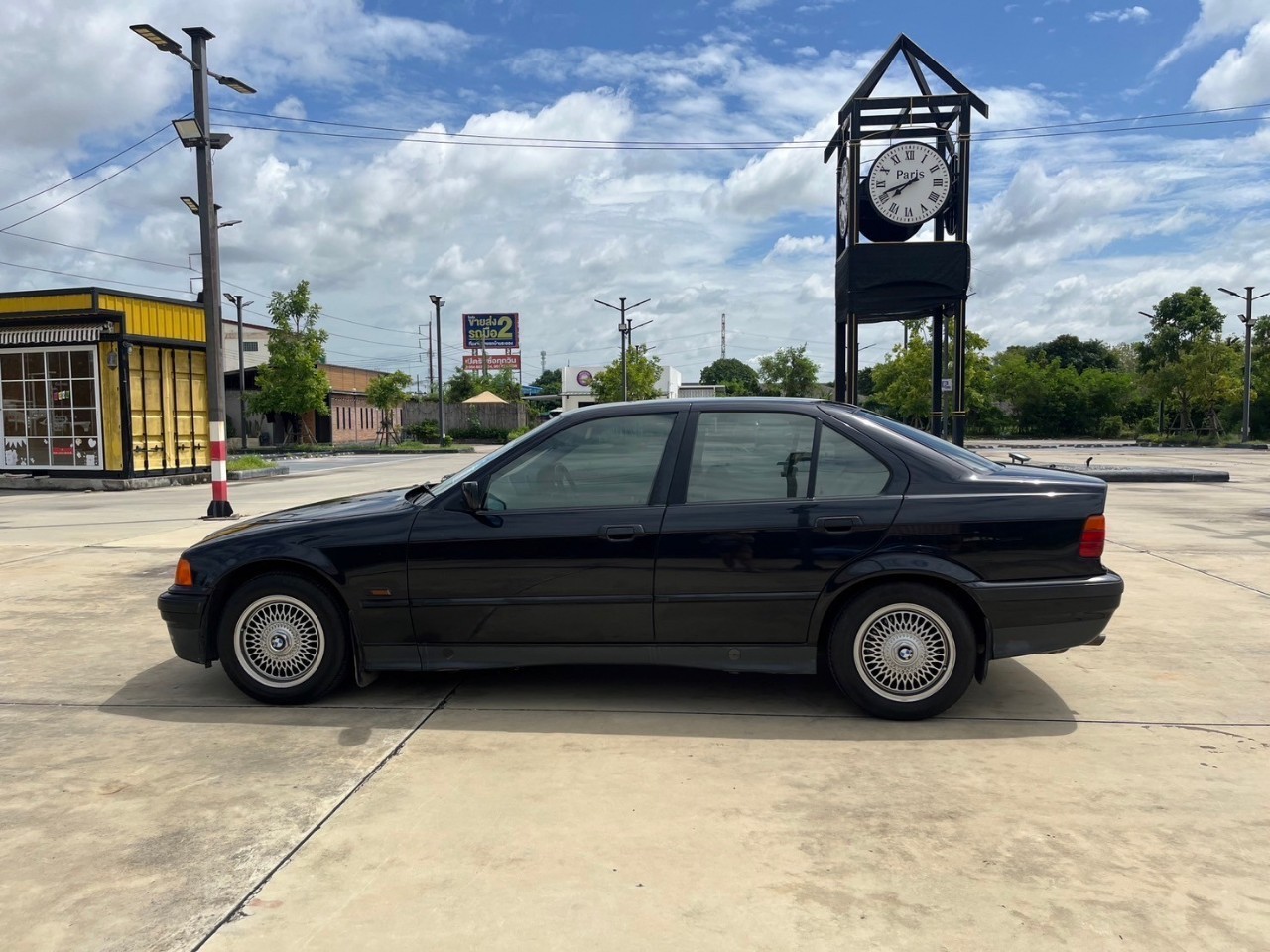 1996 BMW 318i 1.8 สีดำ