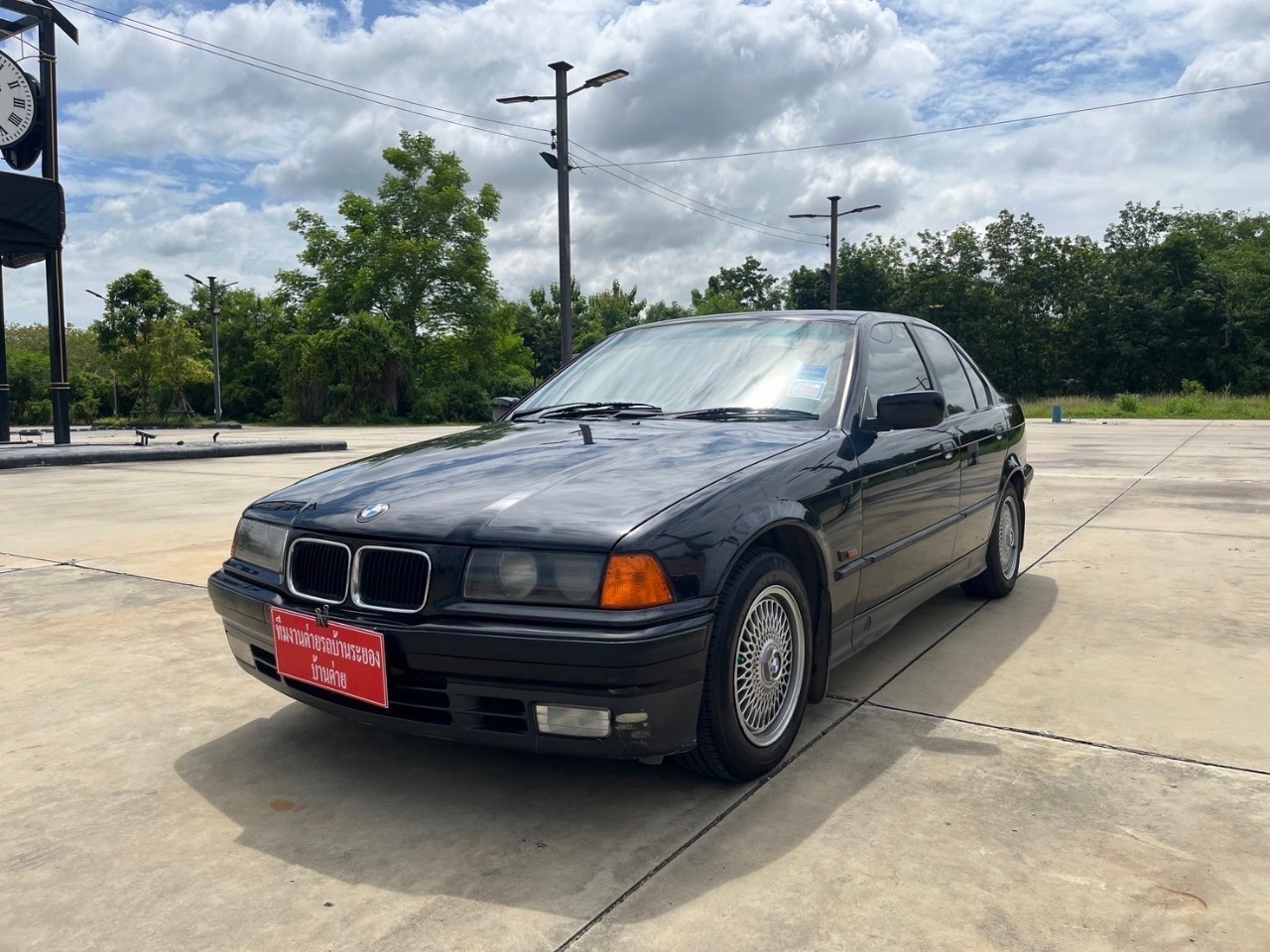 1996 BMW 318i 1.8 สีดำ